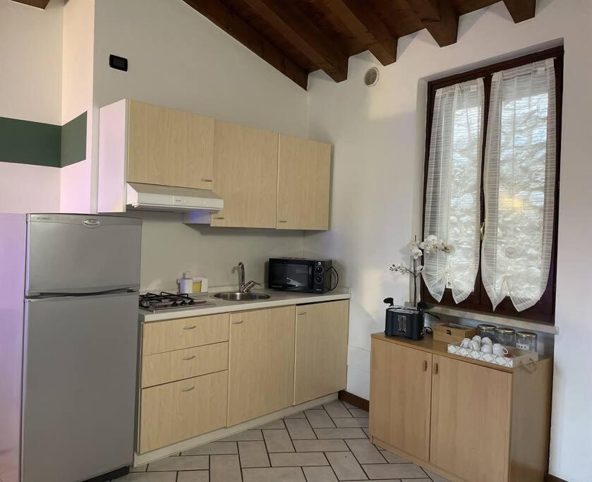 Incantevole Appartamento Moniga del Garda Εξωτερικό φωτογραφία