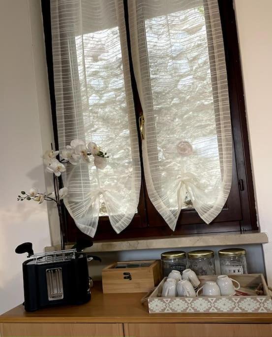 Incantevole Appartamento Moniga del Garda Εξωτερικό φωτογραφία